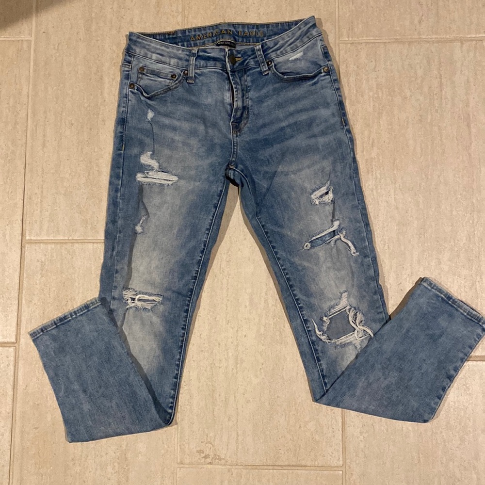 AE Next Level Flex distressed skinny Jean in 30x32
